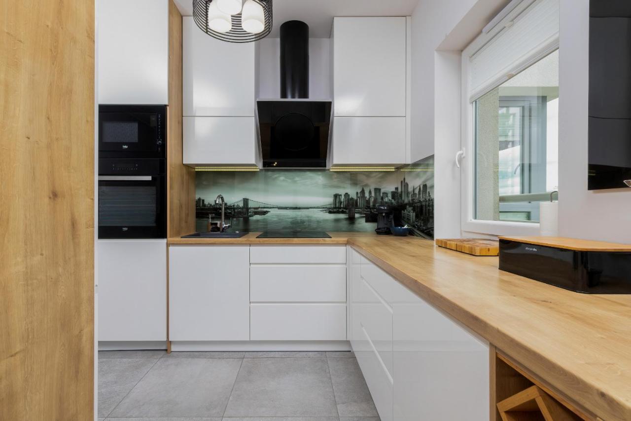 Albatross Towers Przymorze Apartments By Noclegi Renters Gdansk Exterior photo
